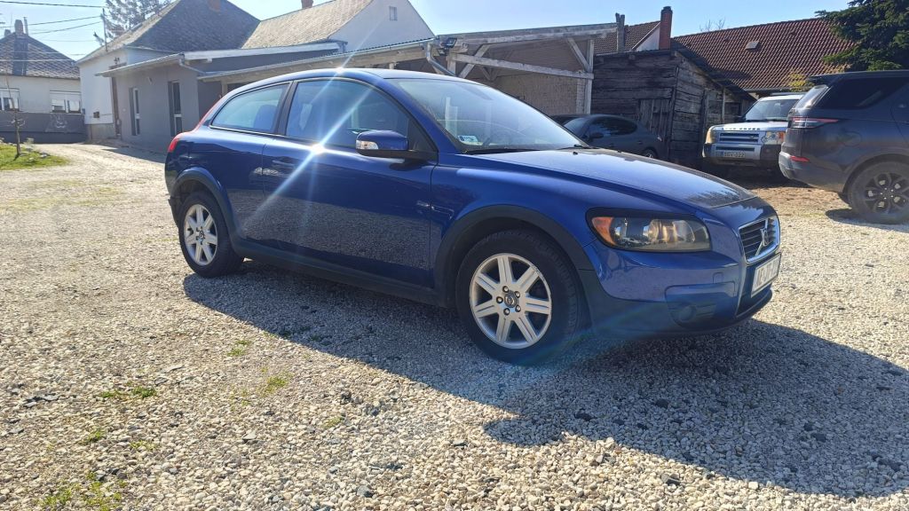 Volvo C30 2.0 d 136le 2007/12 260000km 1,490,000&nbsp;ft